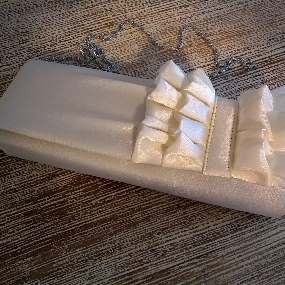 Off white clutch